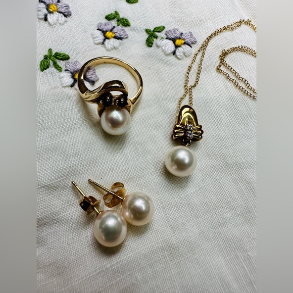 14 K gold chain with pearl pendant with Two diamonds, 14k earrings and r… - Picture 3 of 16